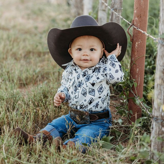 Diamond LS Pearl Snap Onesie, Size 0-18M ( Sold pack of 6)