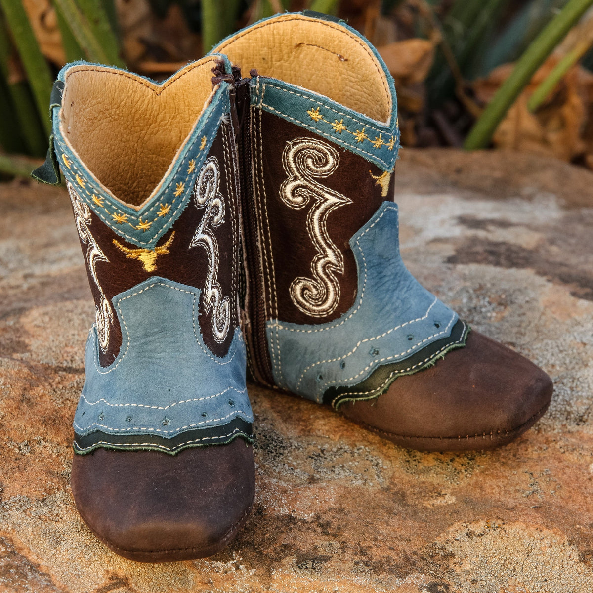 "Nash" Long Horn Boots (Sold in Pack 3)